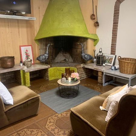 سانت إلاري ساكالم Hostal Torras المظهر الخارجي الصورة