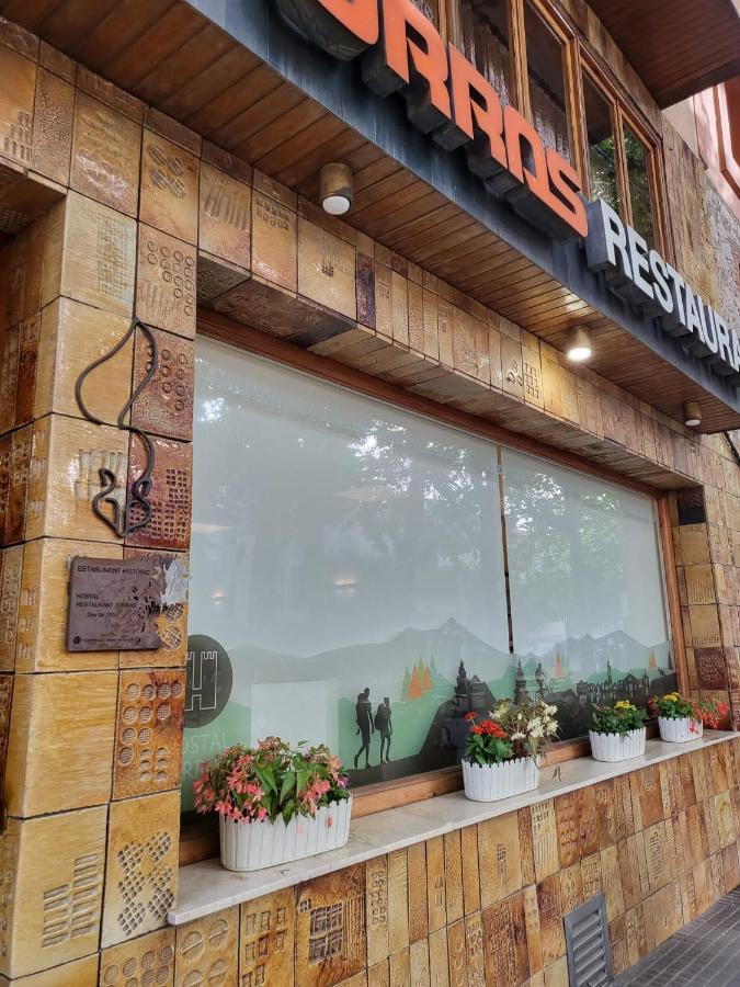 سانت إلاري ساكالم Hostal Torras المظهر الخارجي الصورة