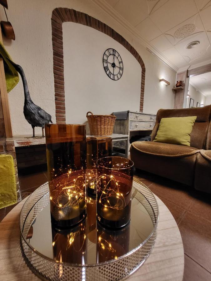 سانت إلاري ساكالم Hostal Torras المظهر الخارجي الصورة