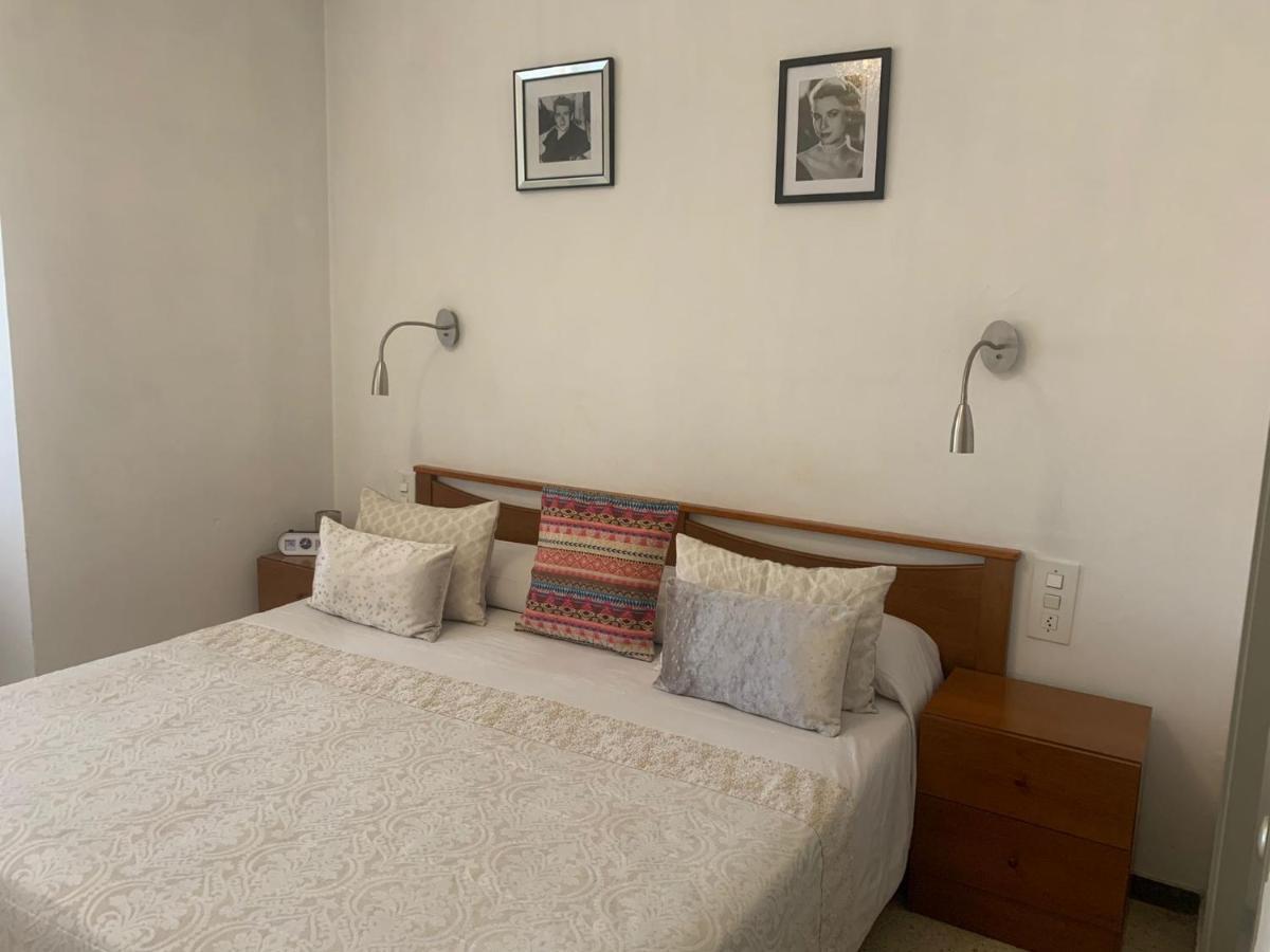 سانت إلاري ساكالم Hostal Torras المظهر الخارجي الصورة